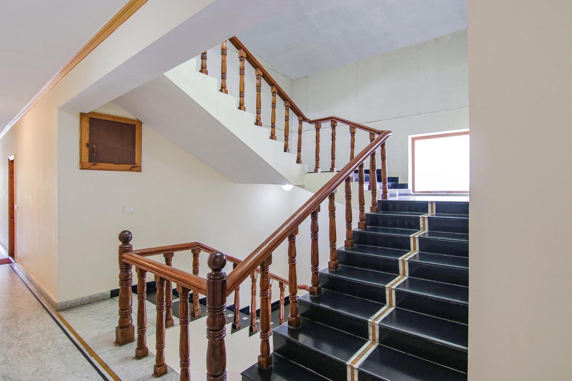 مايالي Fabhotel Prini Inn المظهر الخارجي الصورة